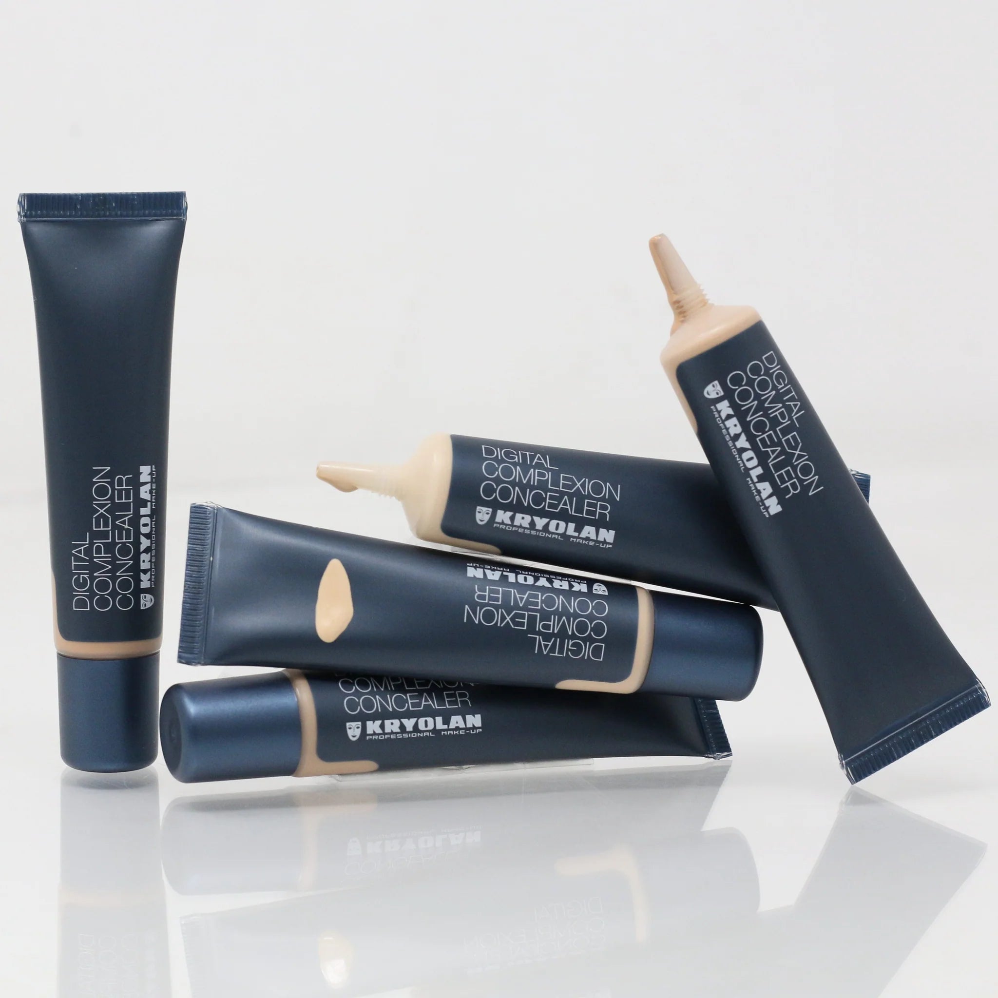 KRYOLAN DIGITAL COMPLEXION CONCEALER 015 - CORRECTOR VEGANO, 15 ML